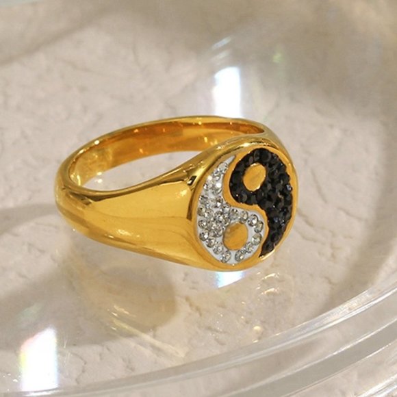 Yin Yang Zircon Black &‎ White Ring 18K Gold Plating - Picture 8 of 10